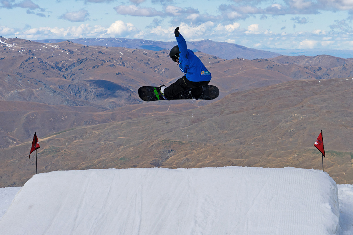 Snowboard banner jump Richie NZSIA New Zealand Snowsports